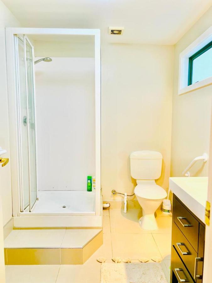 Private Studio Auckland Self Checkin And 2 Parking Netflix Prime Екстер'єр фото