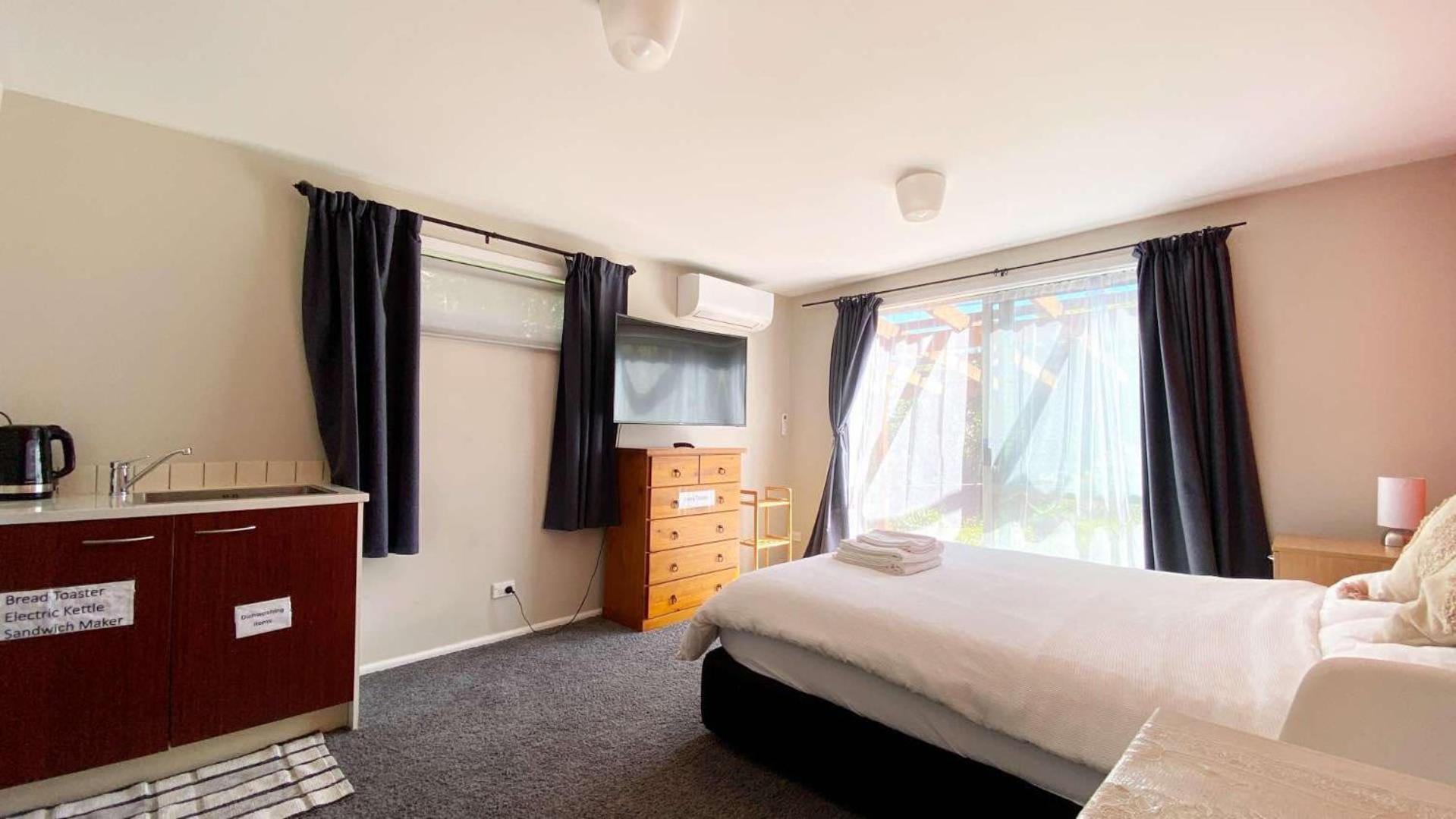 Private Studio Auckland Self Checkin And 2 Parking Netflix Prime Екстер'єр фото
